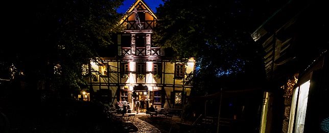 klausenhof-sommernacht.jpg